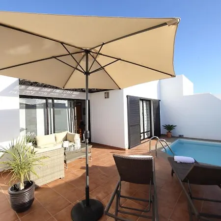 Villas El Salto 8 Villa *